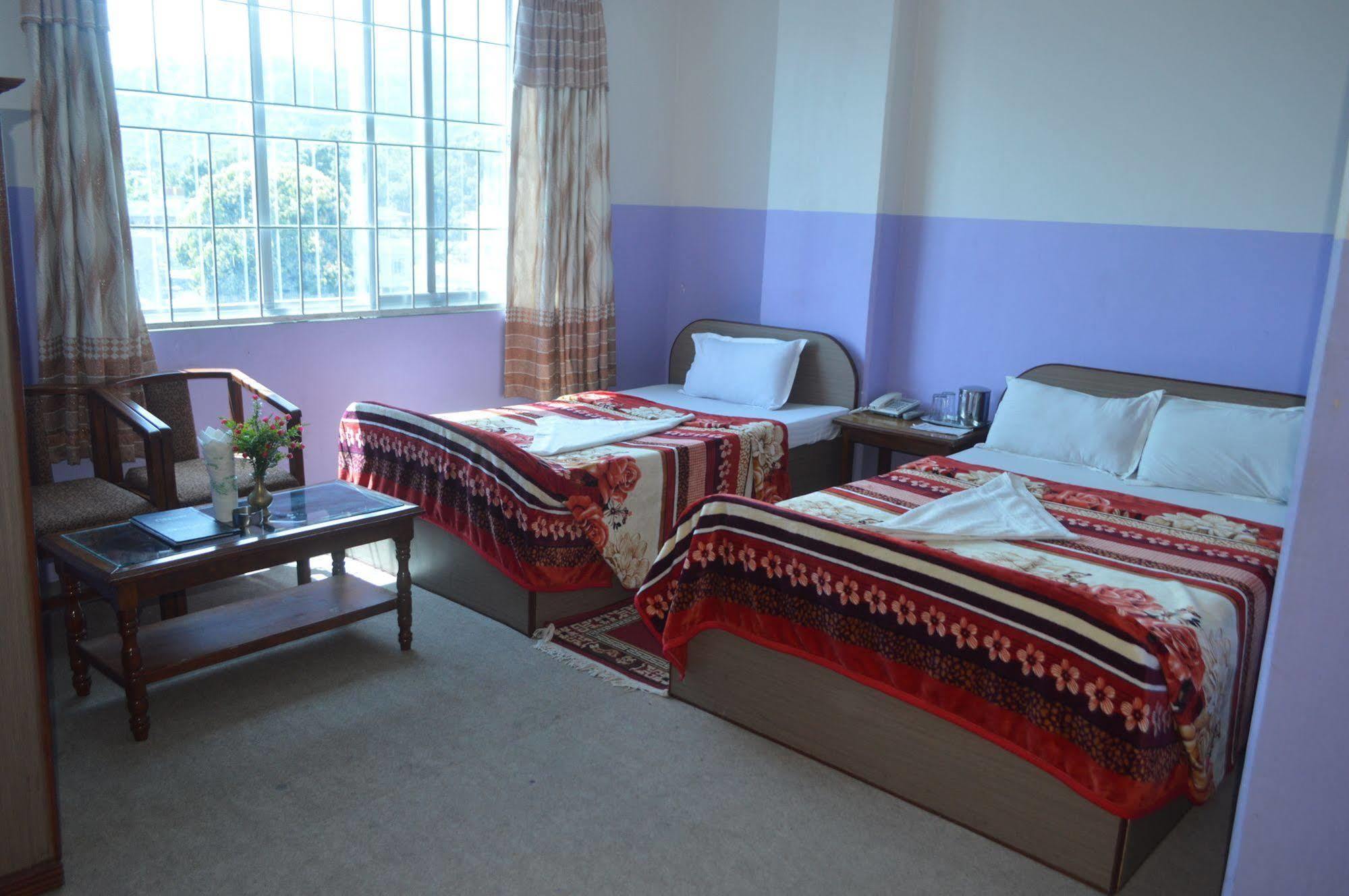 Pokhara Deep Sagar Hotel Buitenkant foto