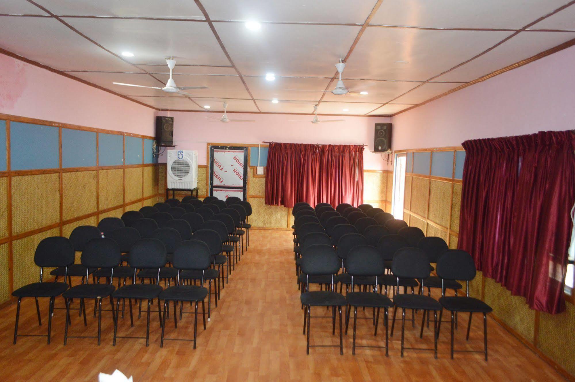 Pokhara Deep Sagar Hotel Buitenkant foto