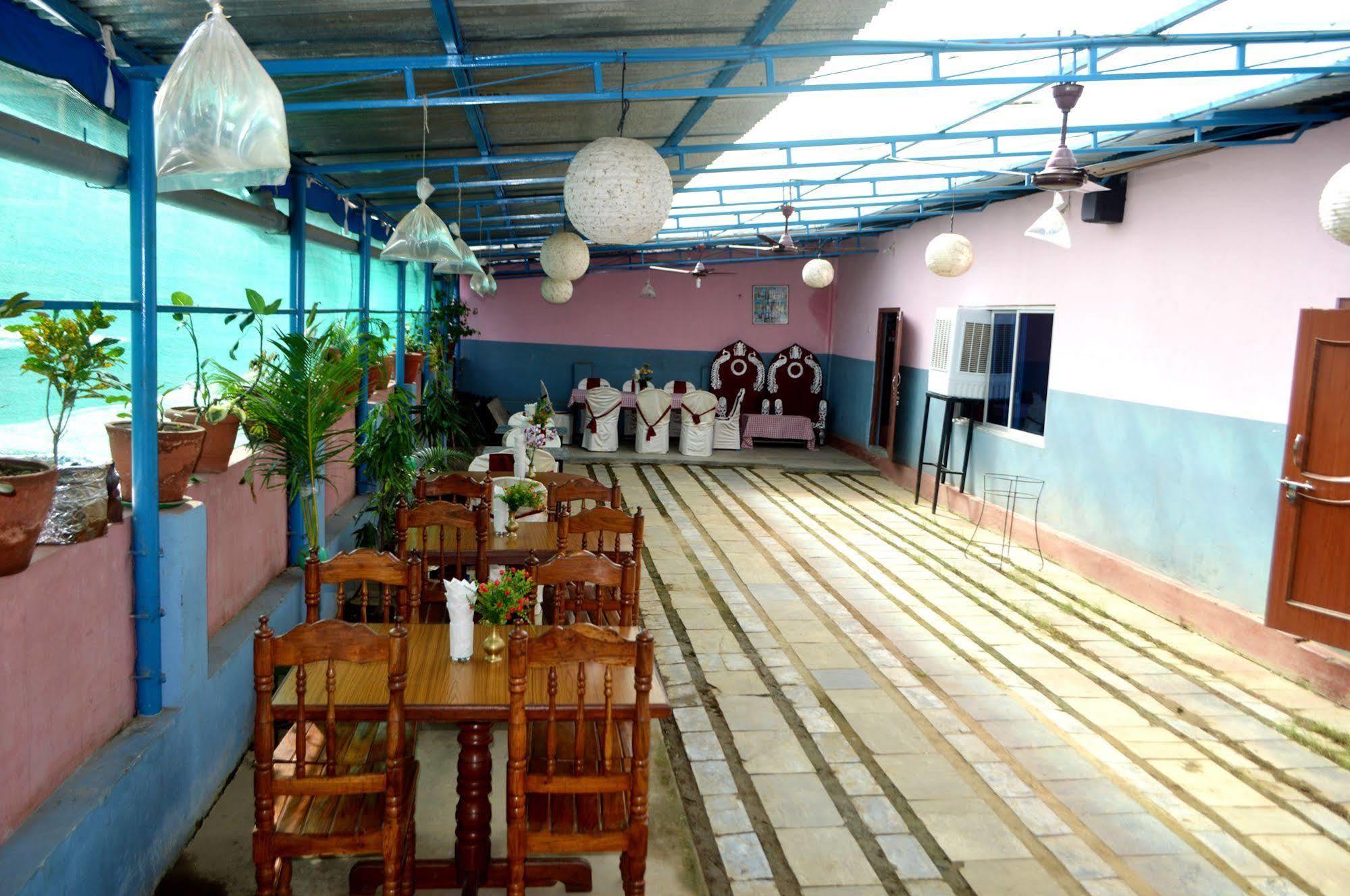 Pokhara Deep Sagar Hotel Buitenkant foto