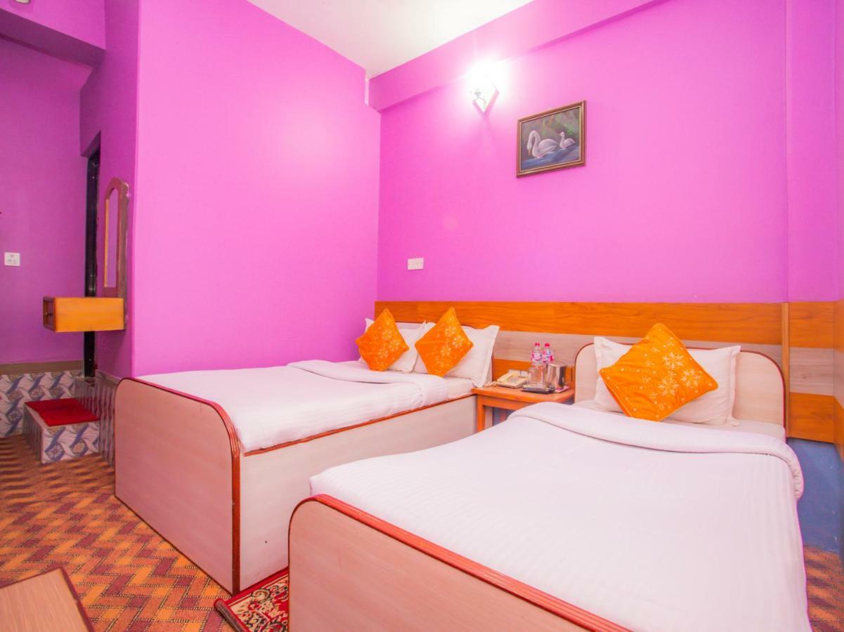 Pokhara Deep Sagar Hotel Buitenkant foto