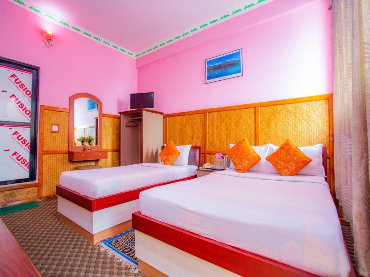 Pokhara Deep Sagar Hotel Buitenkant foto