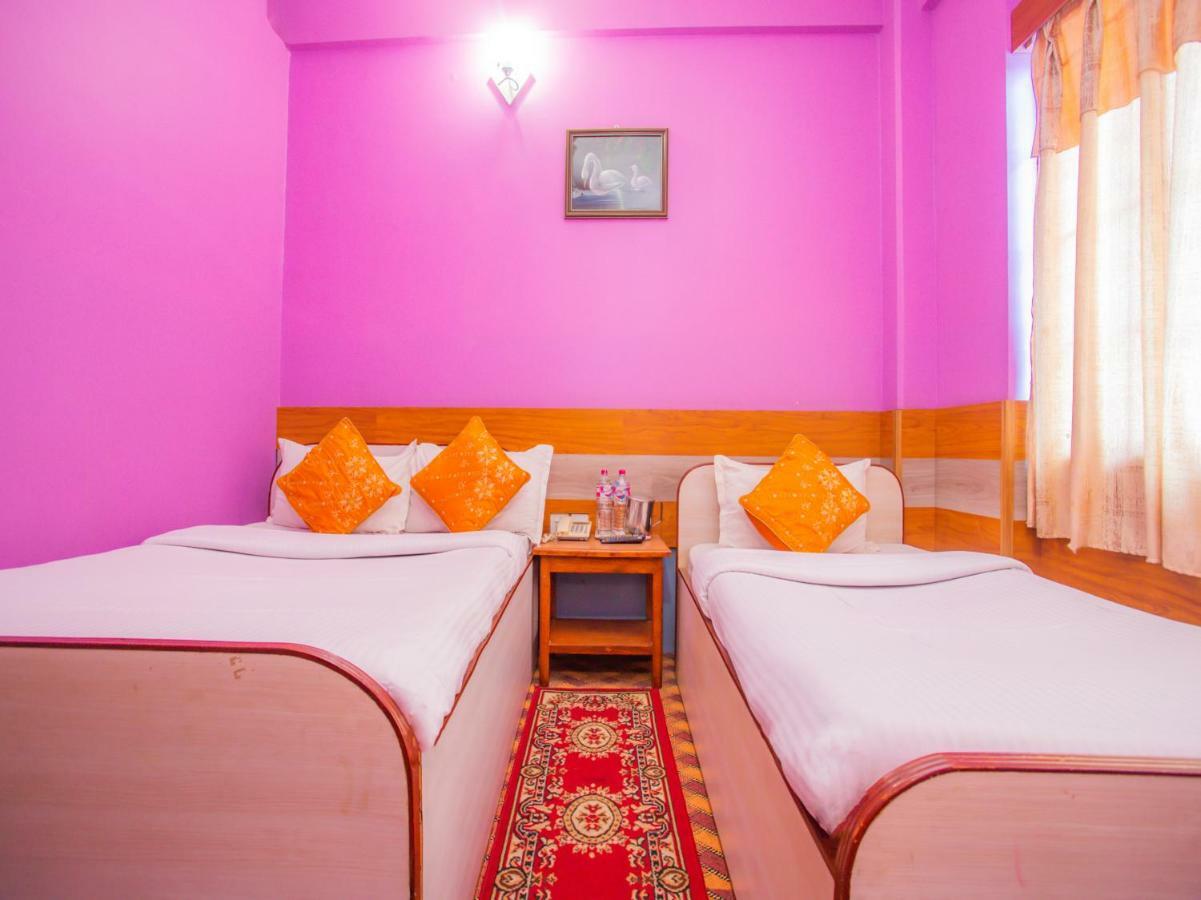 Pokhara Deep Sagar Hotel Buitenkant foto