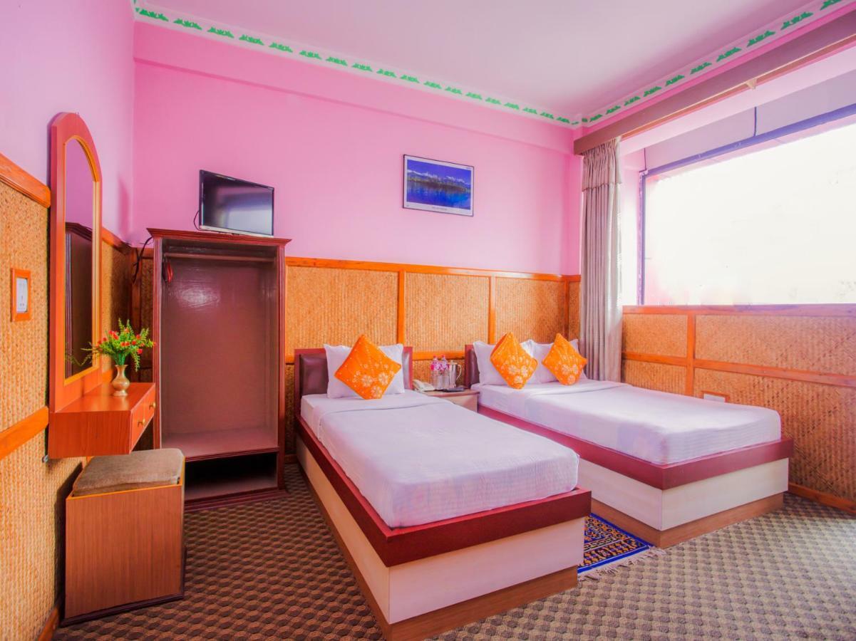 Pokhara Deep Sagar Hotel Buitenkant foto